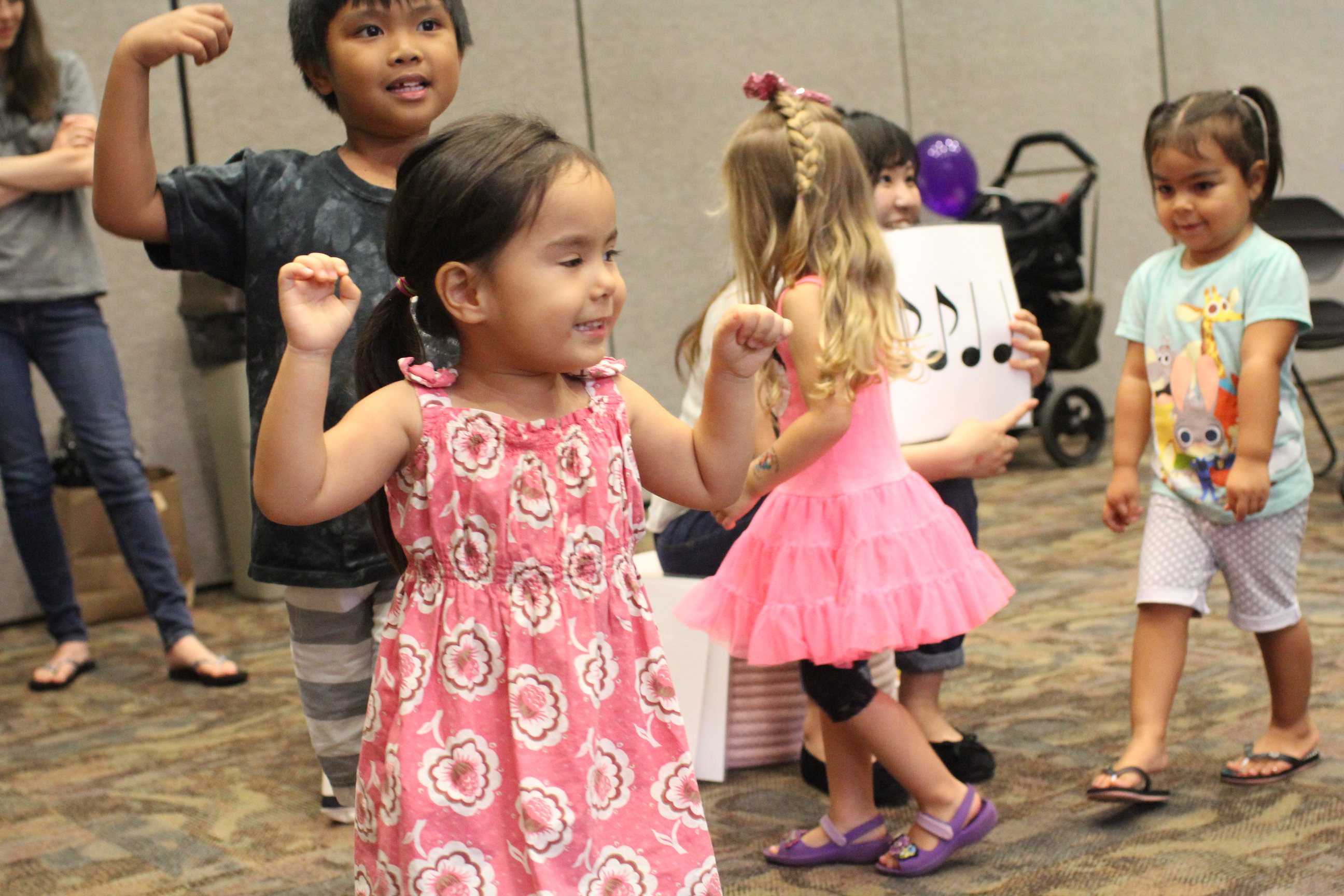 RYTHMIQUE kids dance to learn