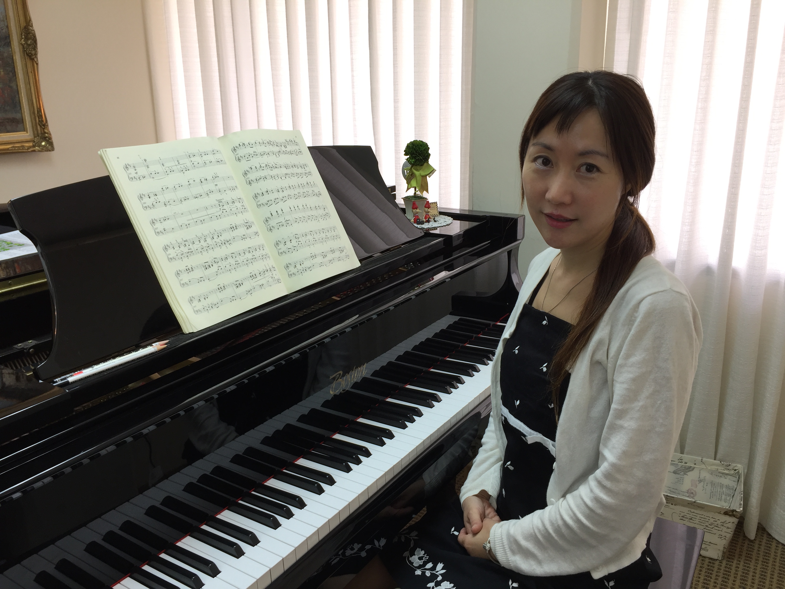 Introducing new piano teacher Miss Liz!